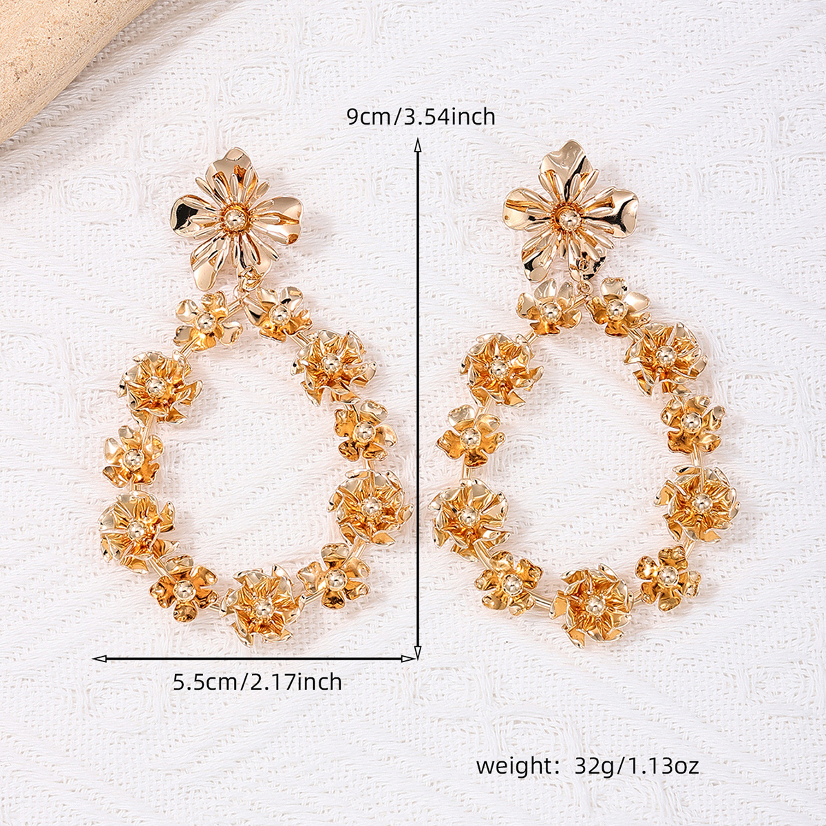 1 Pair Sweet Flower Alloy Drop Earrings display picture 3