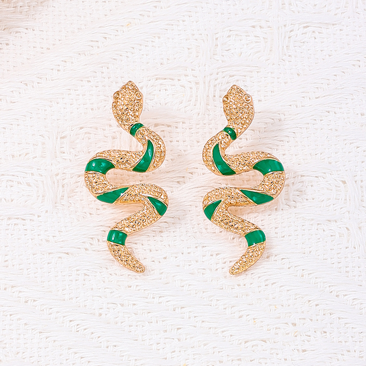 1 Pair Cool Style Snake Alloy Ear Studs display picture 5