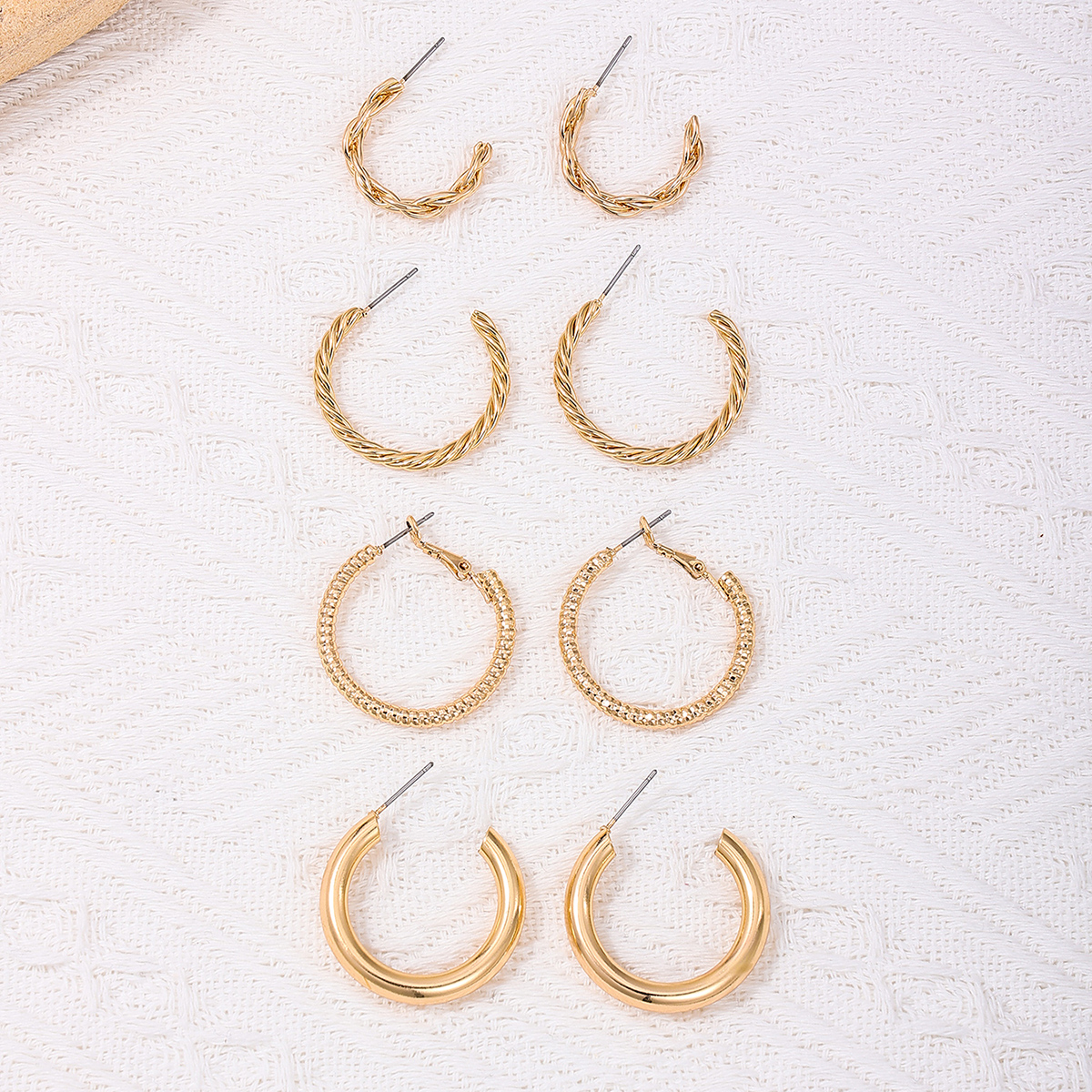 1 Set Simple Style Geometric Solid Color Alloy Ear Studs display picture 2