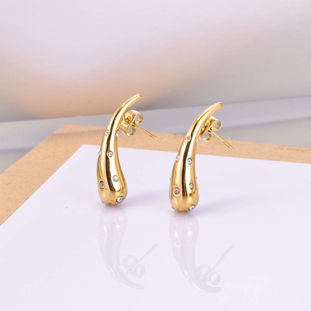 1 Pair Simple Style Geometric Inlay Titanium Steel Zircon 18K Gold Plated Earrings Ear Studs display picture 11