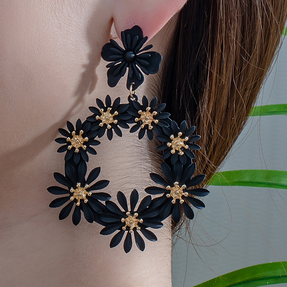 1 Pair Exaggerated Bohemian Sweet Flower Alloy Drop Earrings display picture 3