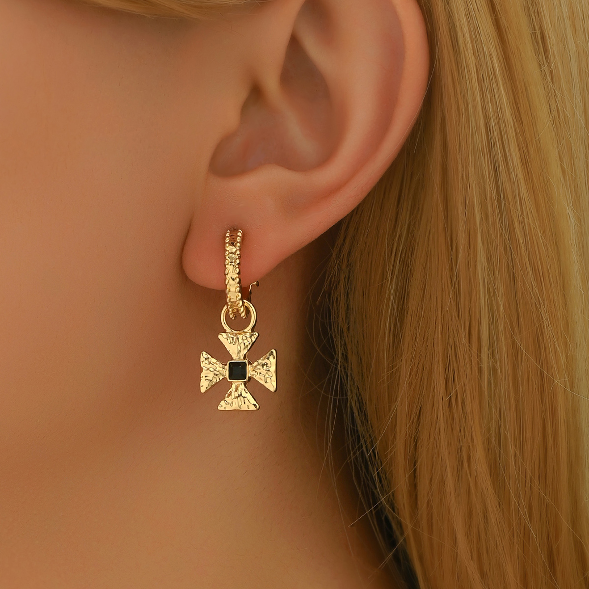 1 Pair Glam Baroque Style Cross Inlay Alloy Zinc Rhinestones Drop Earrings display picture 2