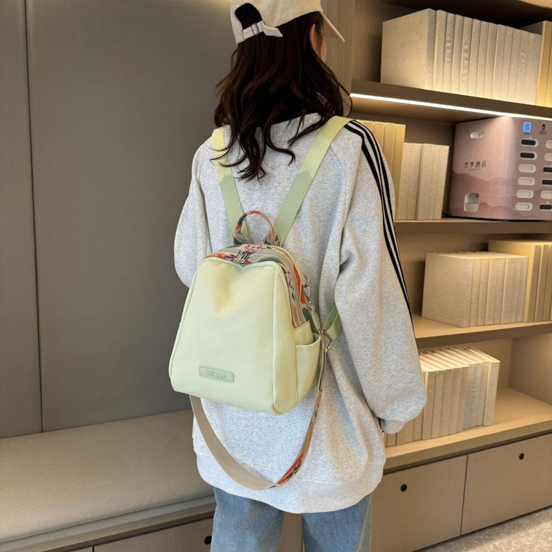 Women's Nylon Solid Color Classic Style Sewing Thread Bucket Zipper Fashion Backpack display picture 10