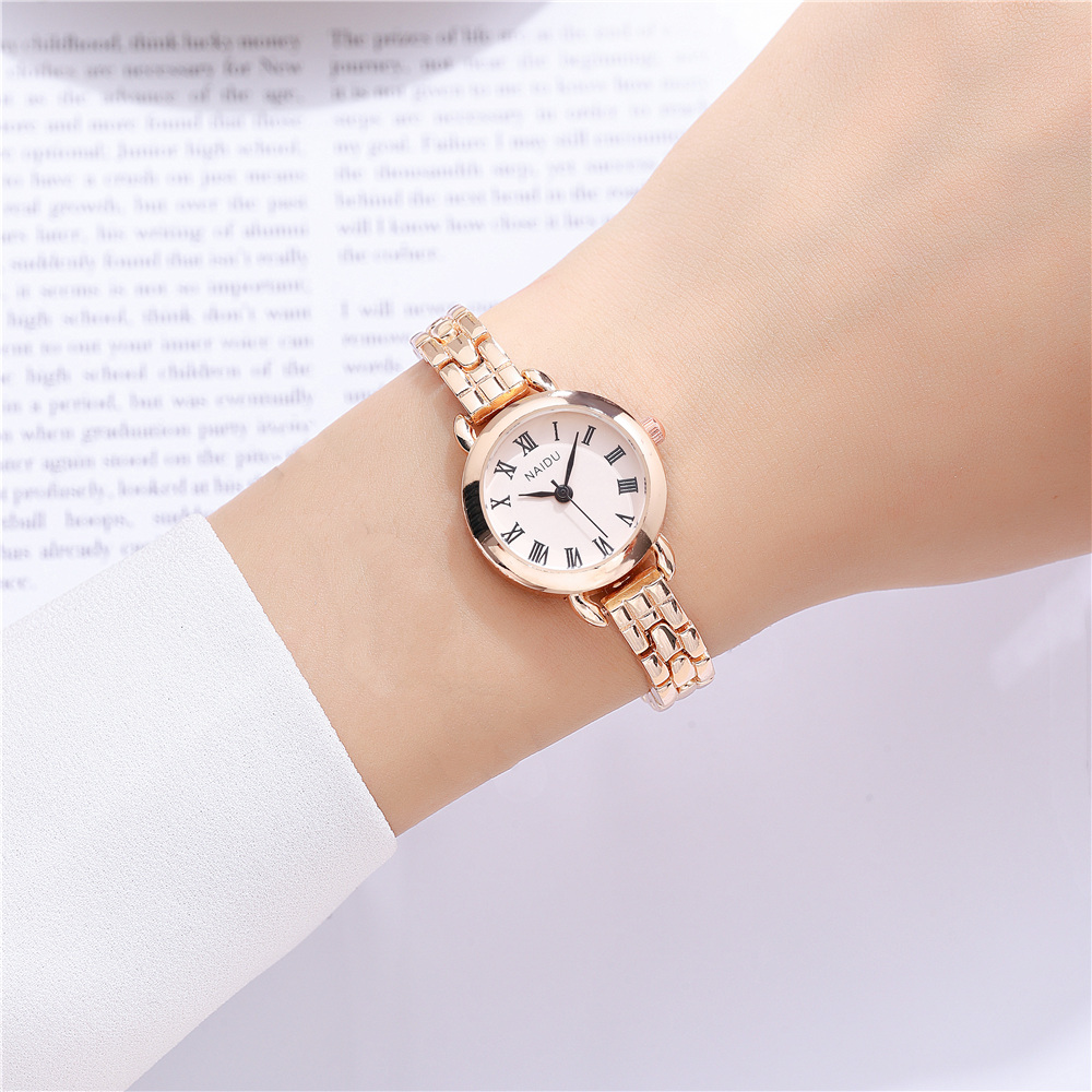Vintage Style Solid Color Hook Quartz Women's Watches display picture 4