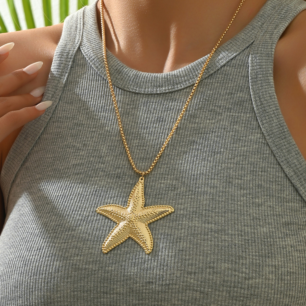 Wholesale Jewelry Vintage Style Exaggerated Starfish Alloy Iron Zinc Pendant Necklace display picture 2