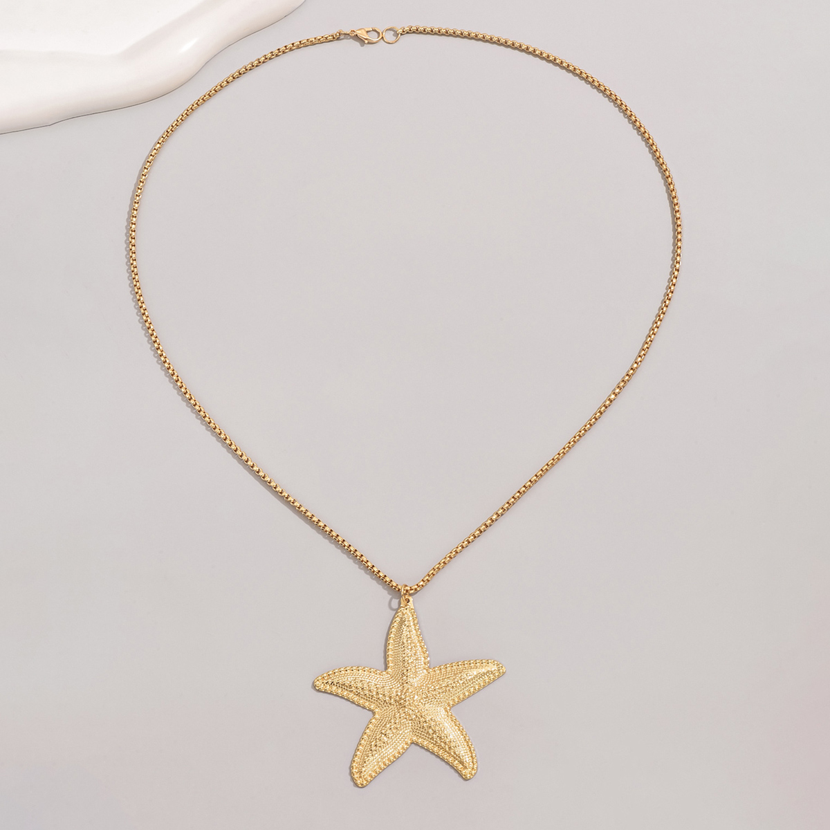 Wholesale Jewelry Vintage Style Exaggerated Starfish Alloy Iron Zinc Pendant Necklace display picture 4