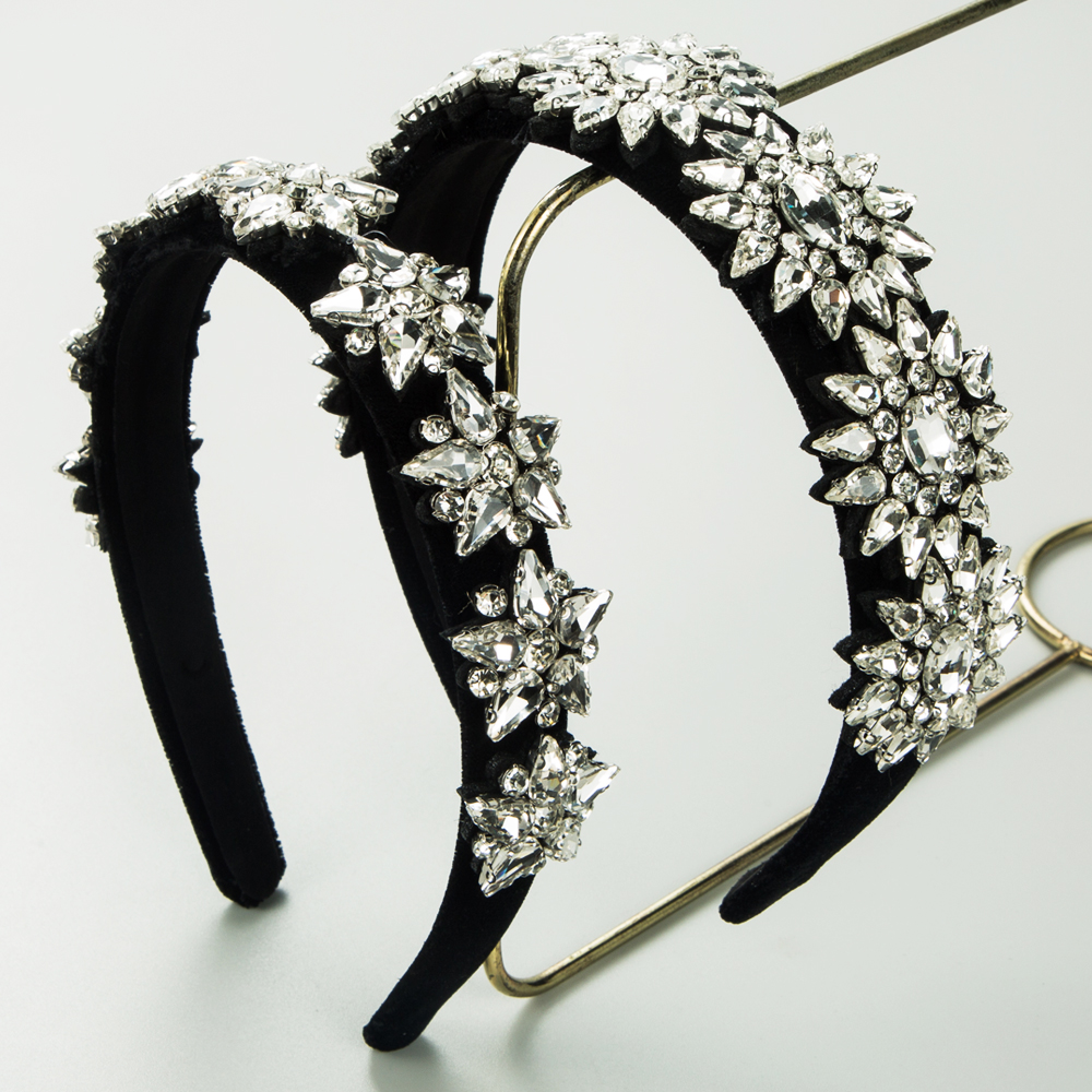 Women's Elegant Luxurious Flower Cloth Inlay Rhinestones Glass Drill Hair Band display picture 3