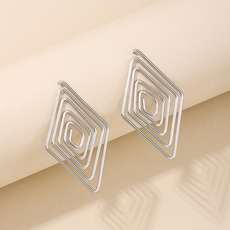1 Pair IG Style Simple Style Rhombus Alloy Ear Studs display picture 1