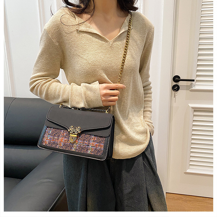 Women's Medium Pu Leather Color Block Classic Style Lock Clasp Crossbody Bag display picture 8