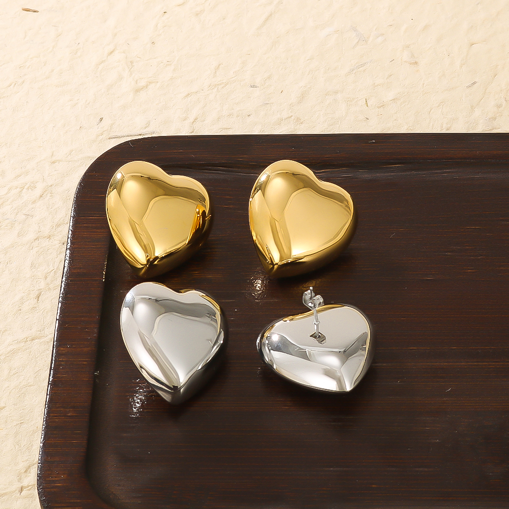 1 Pair IG Style Modern Style Simple Style Heart Shape 304 Stainless Steel 18K Gold Plated Ear Studs display picture 1