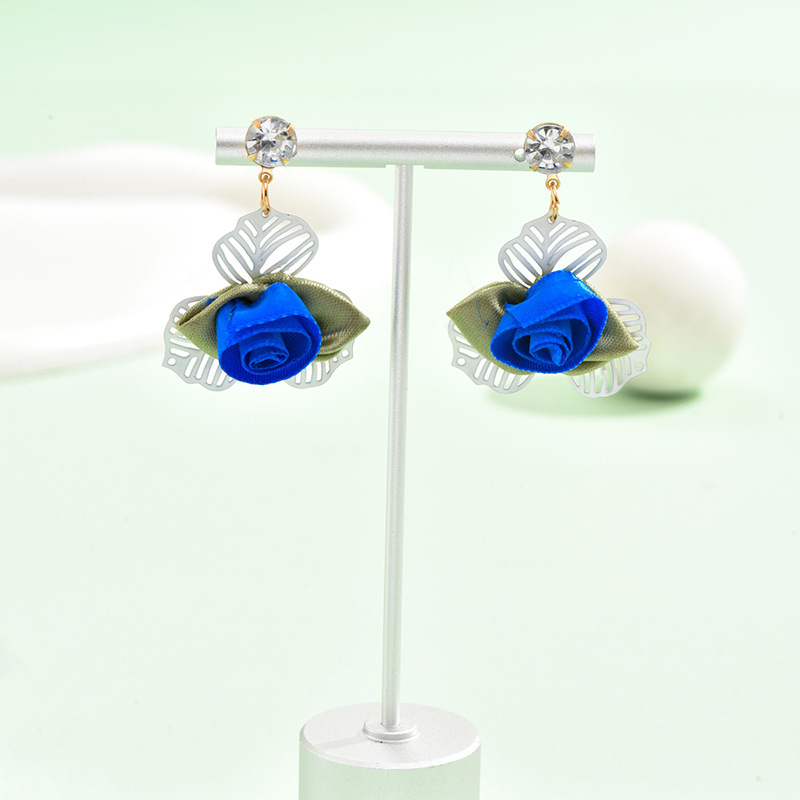 1 Pair Sweet Simple Style Flower Alloy Drop Earrings display picture 3