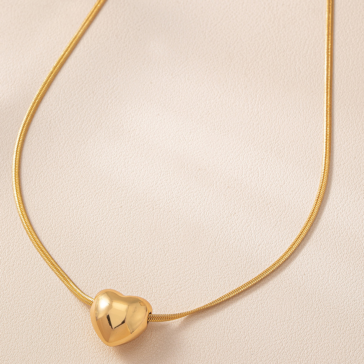 Süss Einfacher Stil Herzform Kunststoff Kupferlegierung Frau Halskette display picture 1