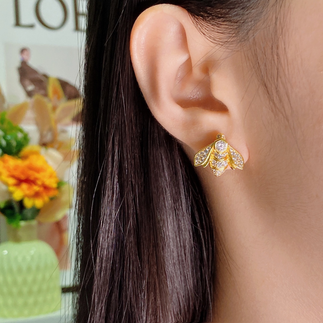 Copper 18K Gold Plated Simple Style Commute Bee Inlay Zircon Rings Earrings display picture 5