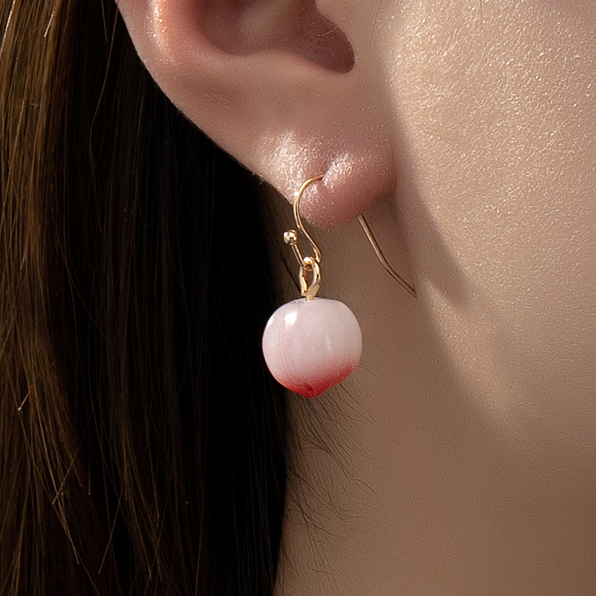 1 Pair Cute Sweet Peach Glass Ferroalloy Drop Earrings display picture 3