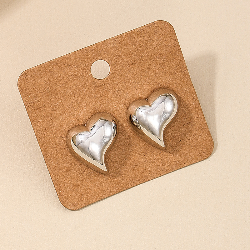 1 Pair Nordic Style Simple Style Heart Shape Alloy Ear Studs display picture 2