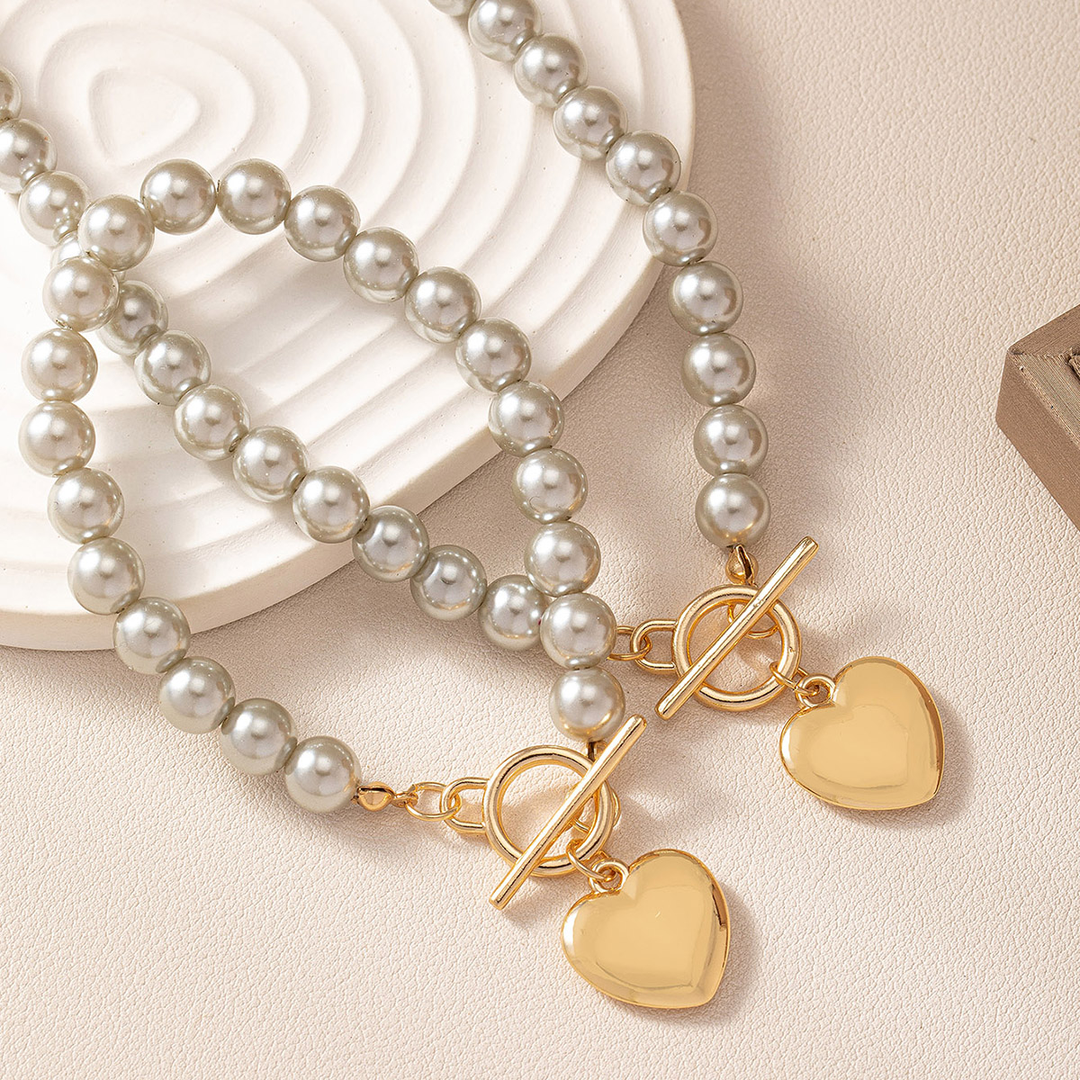 Casual Elegant Heart Shape Alloy Plastic Women's Jewelry Set display picture 3