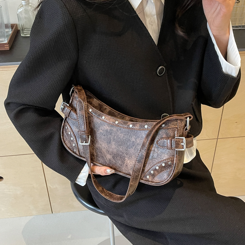 Women's Pu Leather Geometric Color Block Vintage Style Zipper Underarm Bag display picture 5
