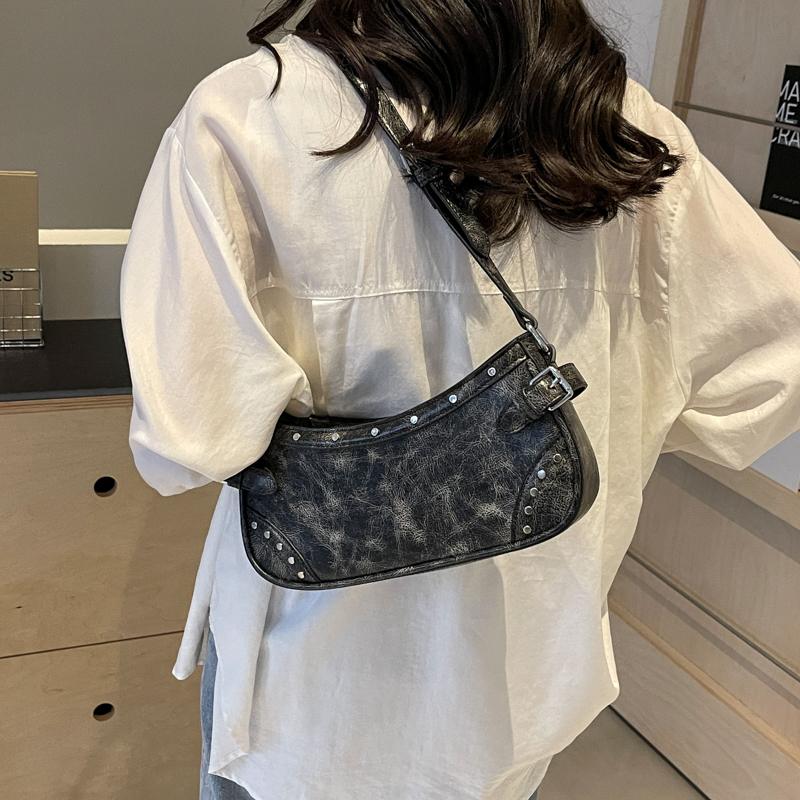 Women's Pu Leather Geometric Color Block Vintage Style Zipper Underarm Bag display picture 6