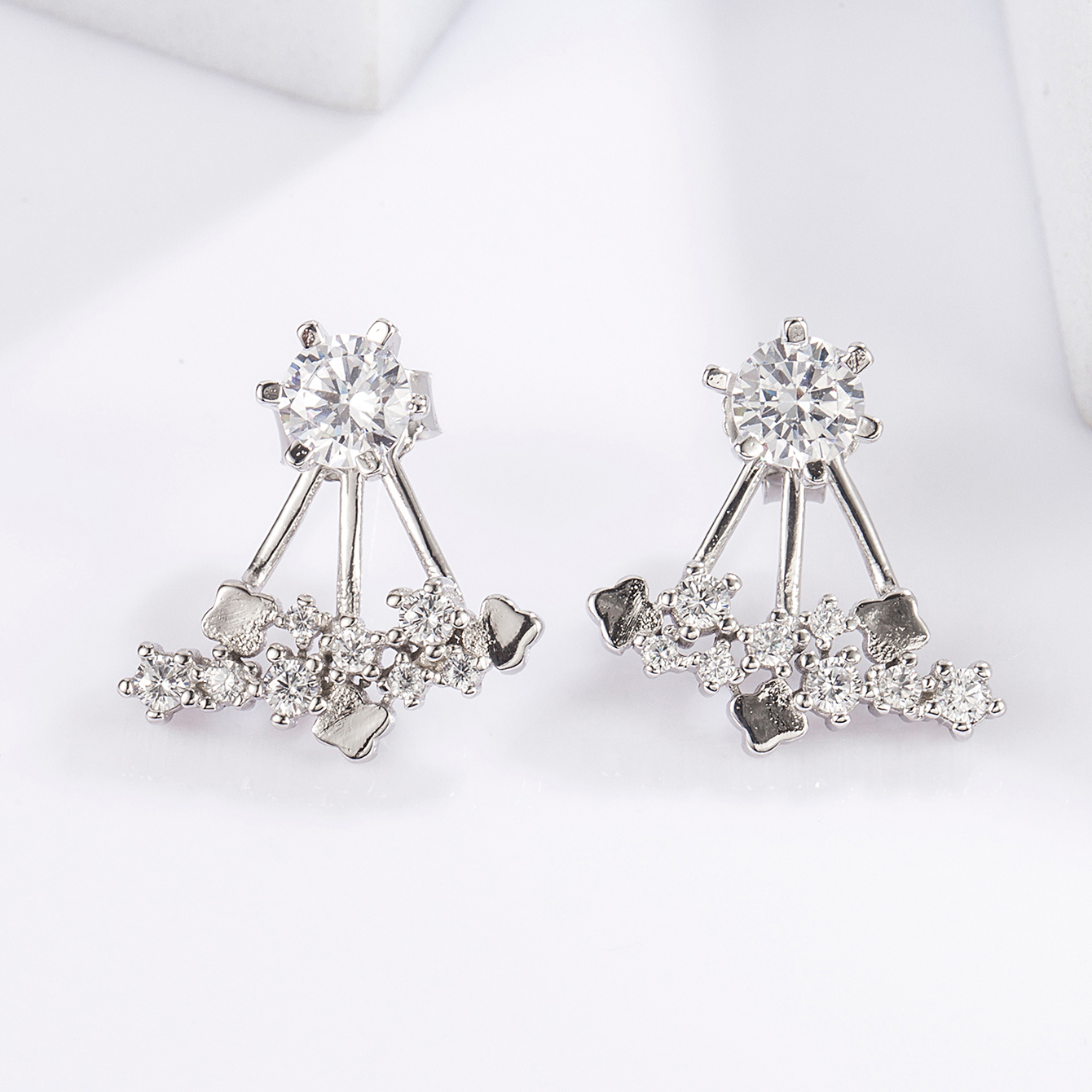 1 Pair Princess Simple Style Crown Plating Inlay Sterling Silver Zircon White Gold Plated Ear Studs display picture 8