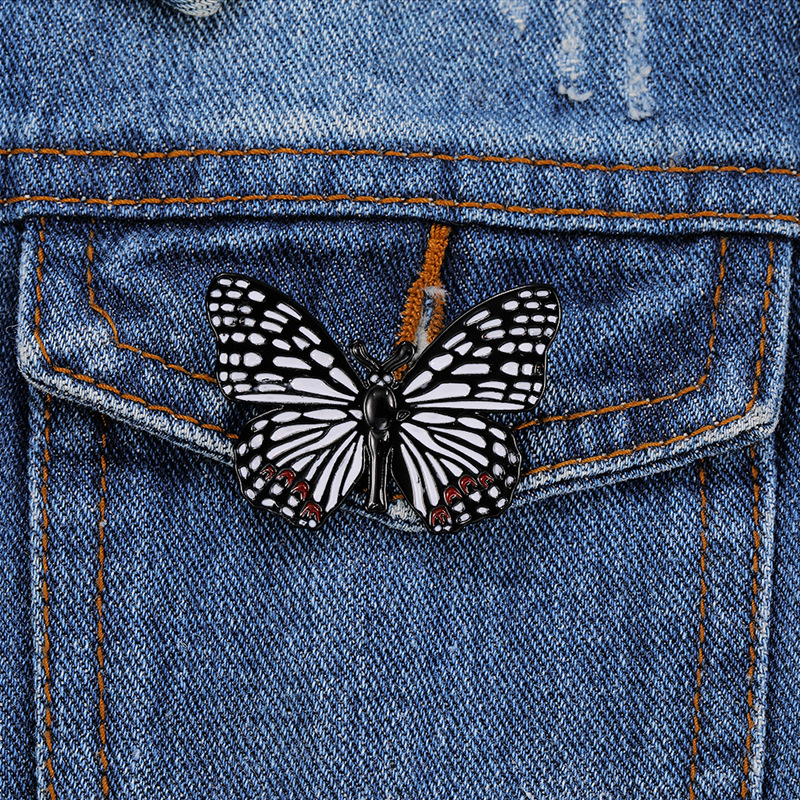 Elegant Simple Style Butterfly Moth Alloy Painted Enamel Plating Unisex Brooches display picture 14