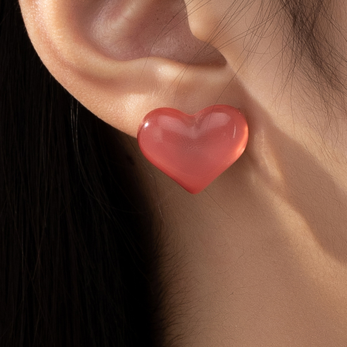 1 Pair Cute Sweet Heart Shape Arylic Ear Studs display picture 1