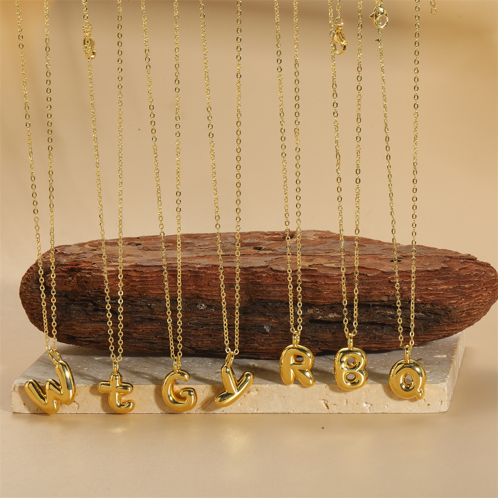 Kupfer 14 Karat Vergoldet Einfacher Stil Buchstabe Halskette Mit Anhänger display picture 6