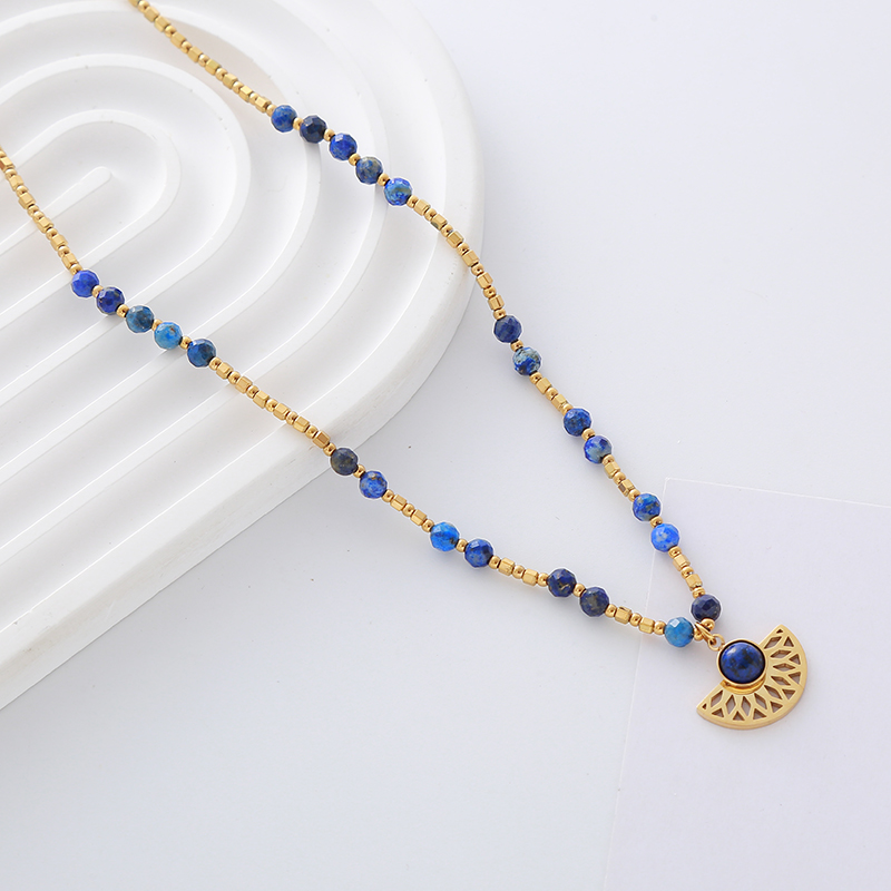 Stainless Steel Moonstone Shell 18K Gold Plated Simple Style Classic Style Color Block Beaded Plating Necklace display picture 3