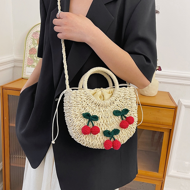 Women's Braid Fruit Solid Color Beach Sewing Thread String Handbag display picture 6