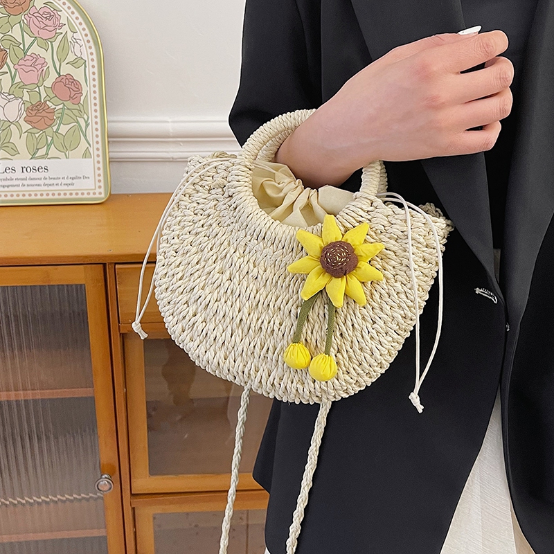 Women's Braid Solid Color Flower Beach Sewing Thread String Handbag display picture 6