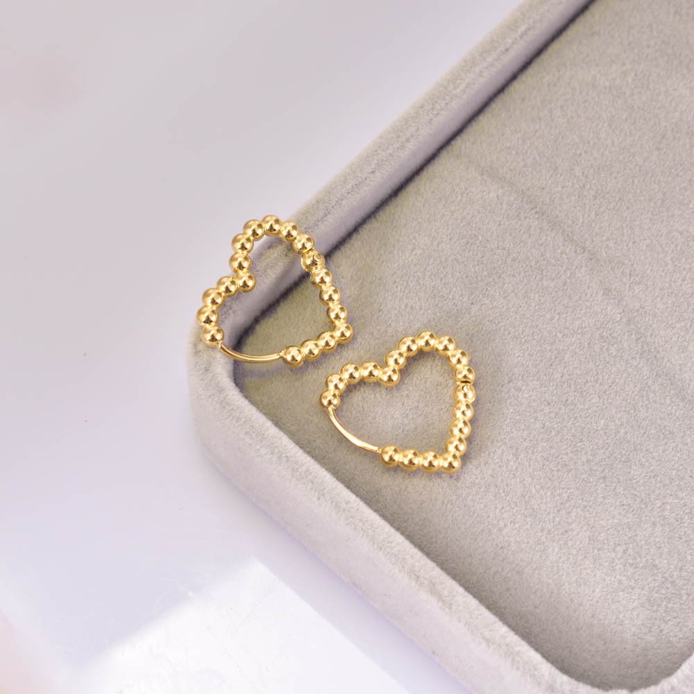 1 Paar Einfacher Stil Geometrisch Runden Herzform Titan Stahl 18 Karat Vergoldet Reif Ohrringe display picture 8