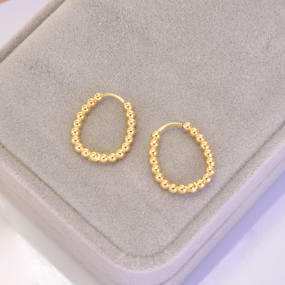 1 Pair Simple Style Geometric Round Heart Shape Titanium Steel 18K Gold Plated Hoop Earrings display picture 7