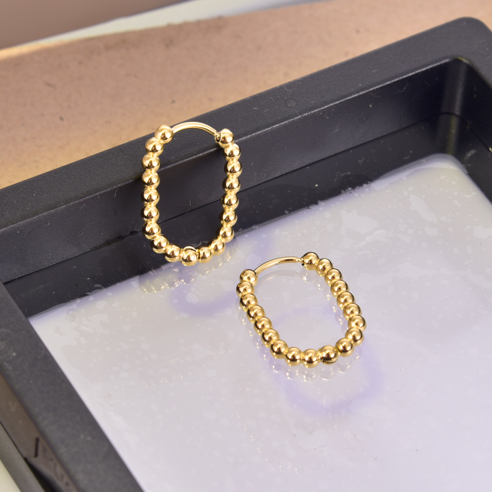 1 Pair Simple Style Geometric Round Heart Shape Titanium Steel 18K Gold Plated Hoop Earrings display picture 12