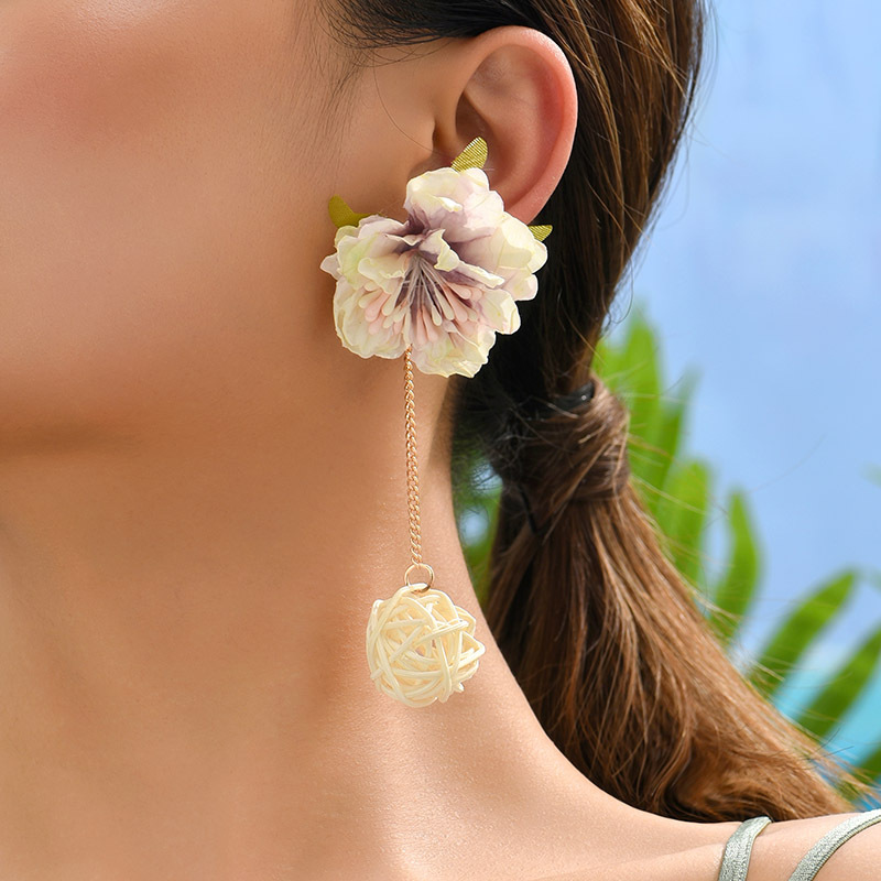 1 Par Casual Elegante Flor Enchapado Tela Pendientes De Gota display picture 1