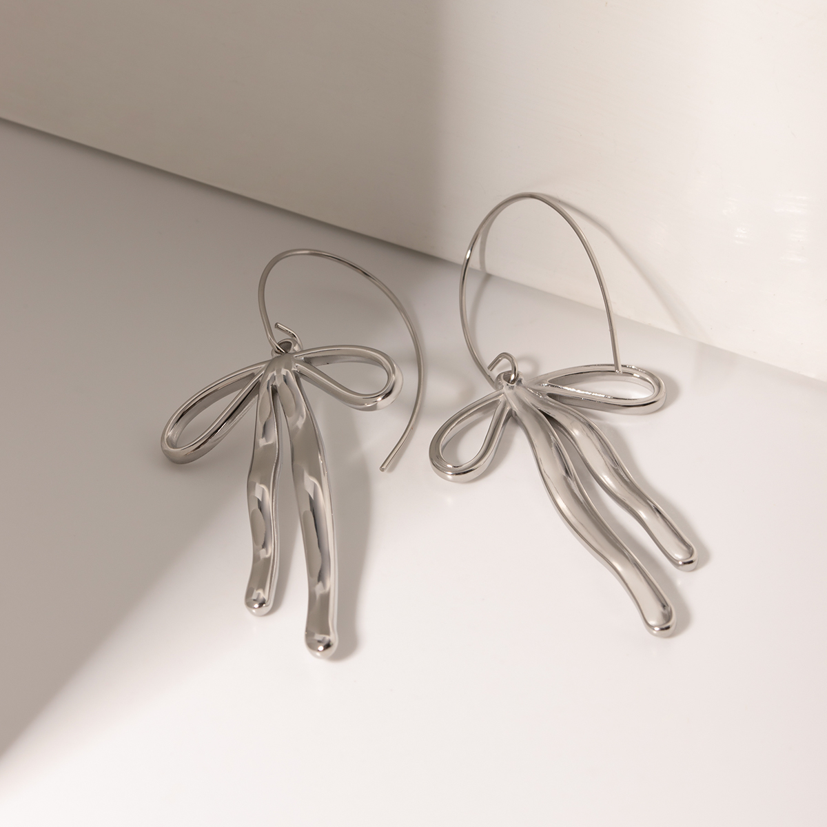 1 Pair IG Style Elegant Bow Knot 304 Stainless Steel Drop Earrings display picture 3