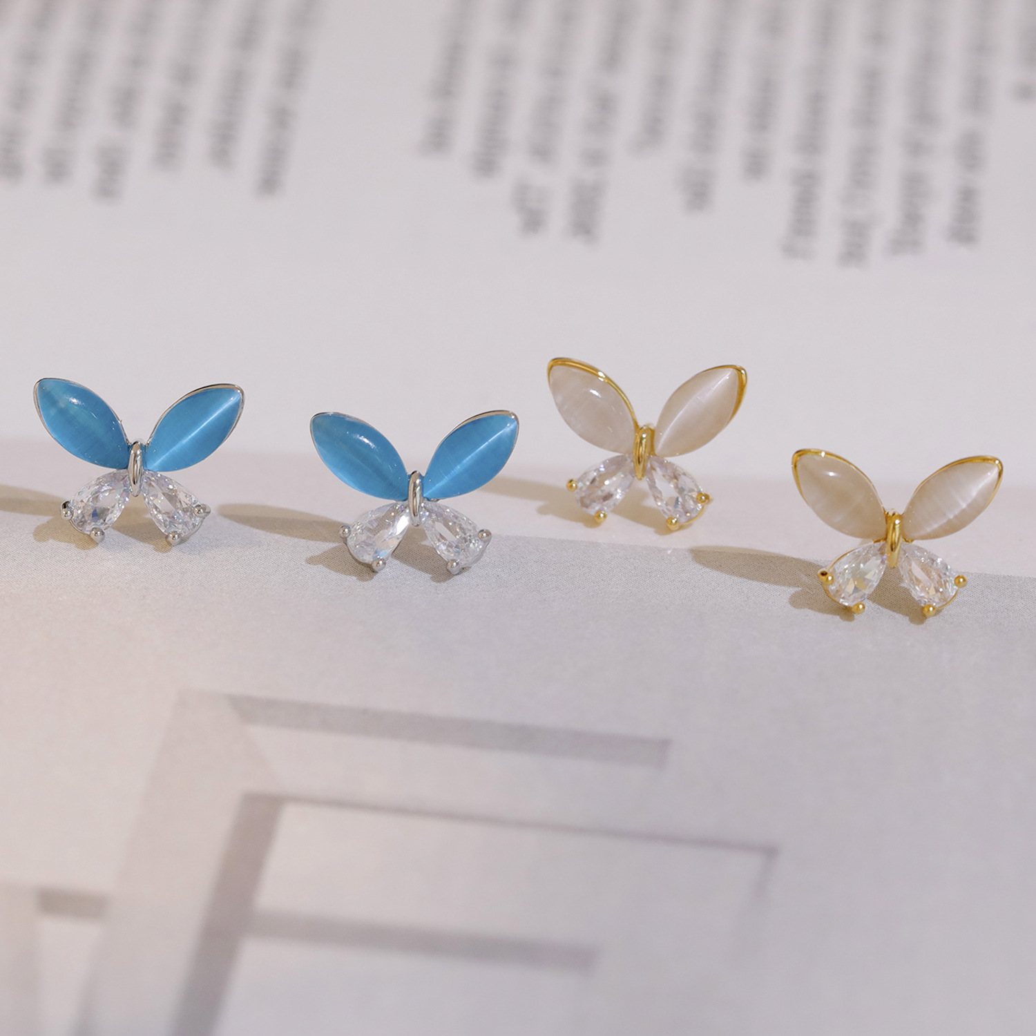1 Par Elegante Estilo Simple Mariposa Cobre Chapados en oro de 18k Pendientes display picture 5