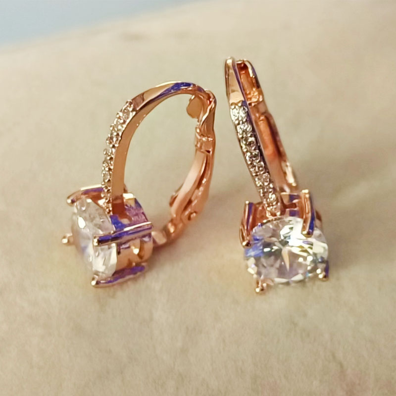 1 Pair Elegant Glam Oval Copper Zircon K Gold Plated Rose Gold Plated White Gold Plated Hoop Earrings display picture 1