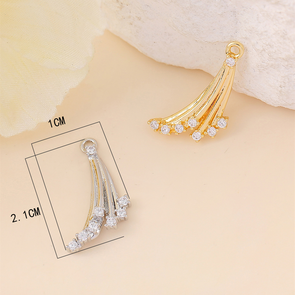 1 Piece 10 * 21mm Copper Zircon 18K Gold Plated White Gold Plated Tassel Polished Pendant display picture 2