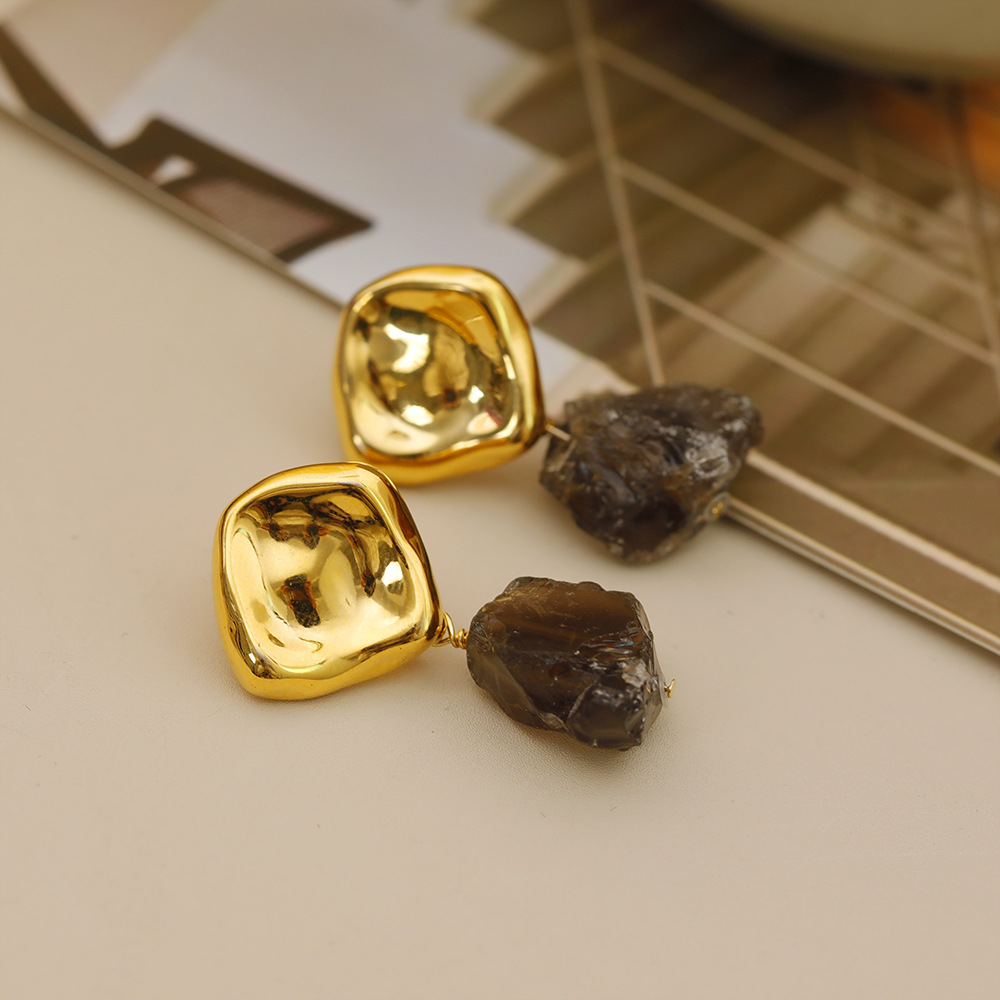 1 Par Estilo Simple Estilo Británico Irregular Piedra Natural Cobre Chapados en oro de 18k Pendientes De Gota display picture 9