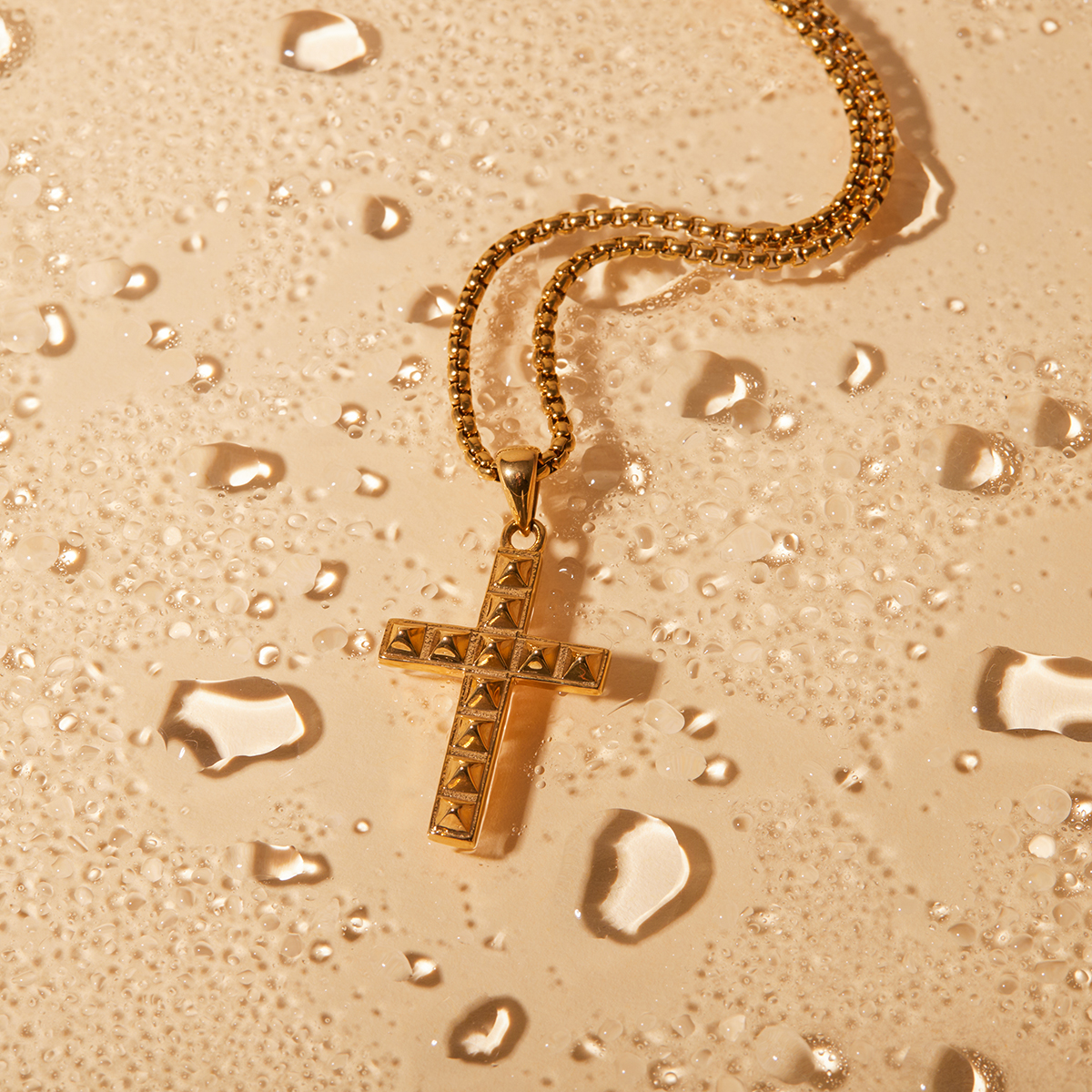 Stainless Steel 18K Gold Plated IG Style Cross Rivet Pendant Necklace display picture 5