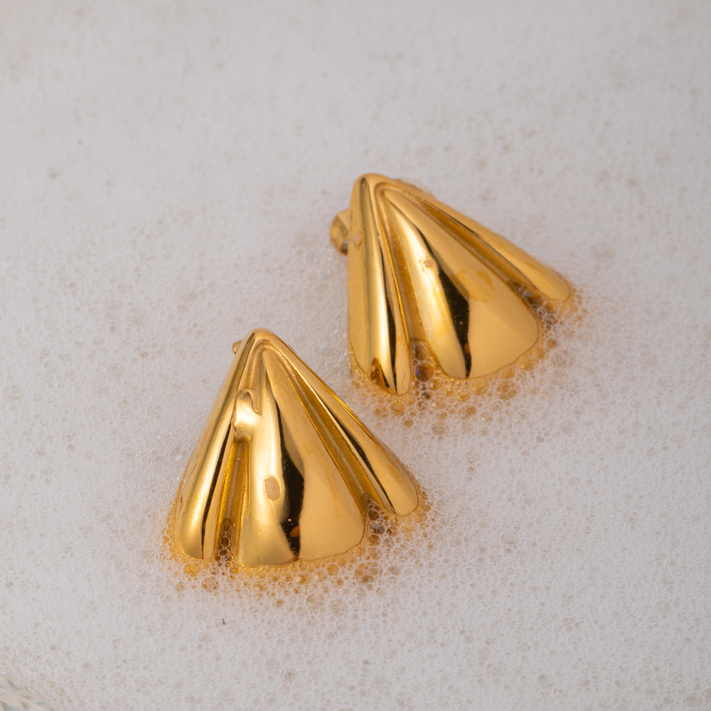 1 Pair IG Style Triangle Polishing 316 Stainless Steel  18K Gold Plated Ear Studs display picture 7