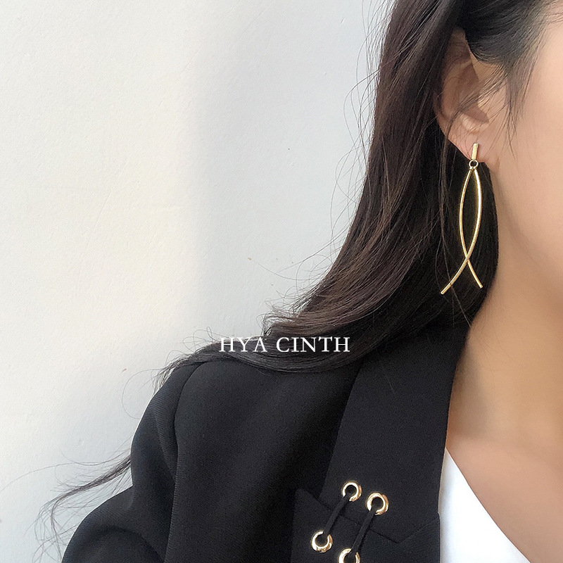 1 Pair IG Style Simple Style Lines Plating Copper 18K Gold Plated Drop Earrings display picture 7