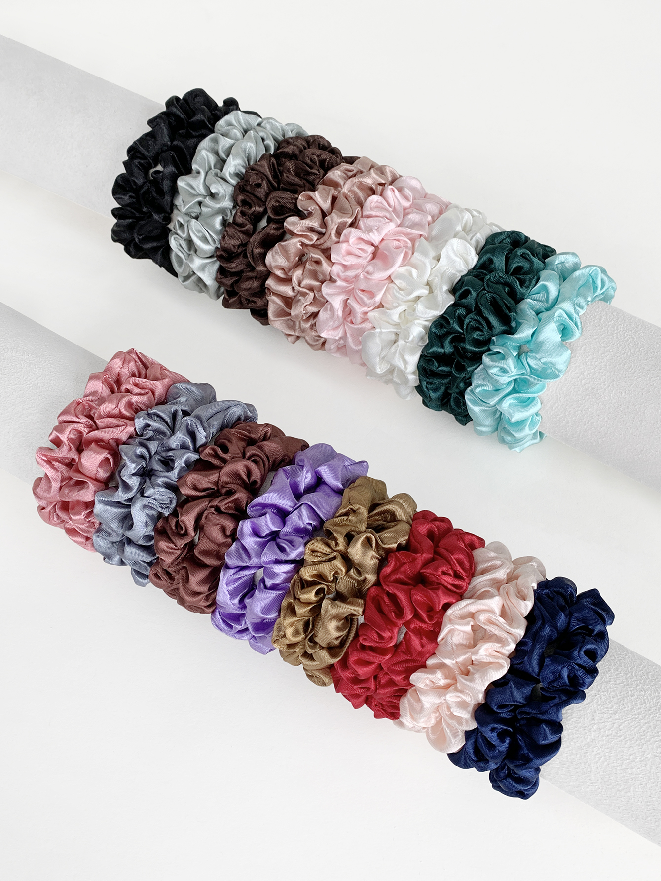 Frau Lässig Preppy-Stil Einfacher Stil Einfarbig Tuch Falten Haargummi display picture 4