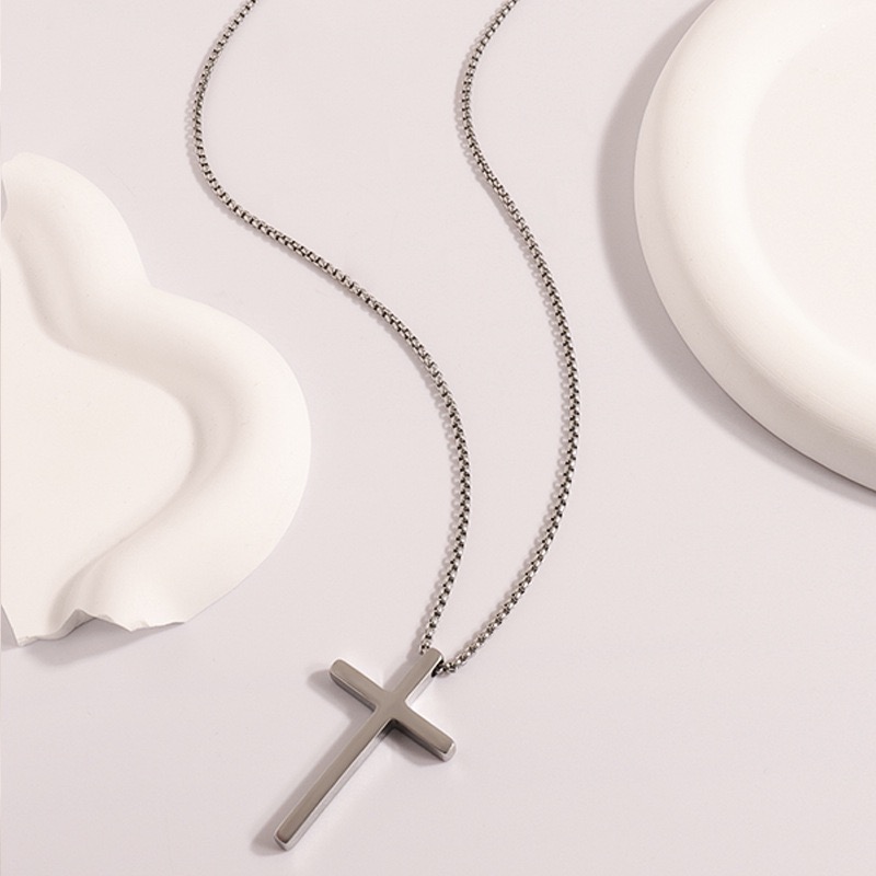 304 Stainless Steel 18K Gold Plated Casual Simple Style Cross Pendant Necklace display picture 3