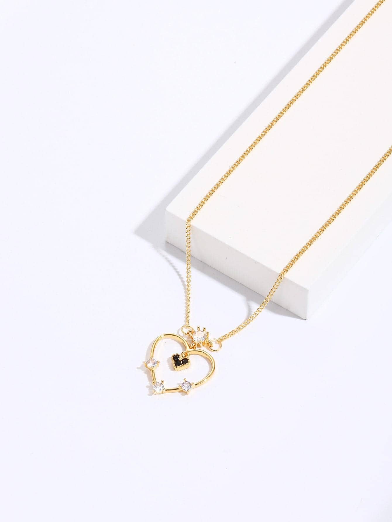Copper 18K Gold Plated Elegant Simple Style Heart Shape Snake Inlay Zircon Pendant Necklace display picture 1