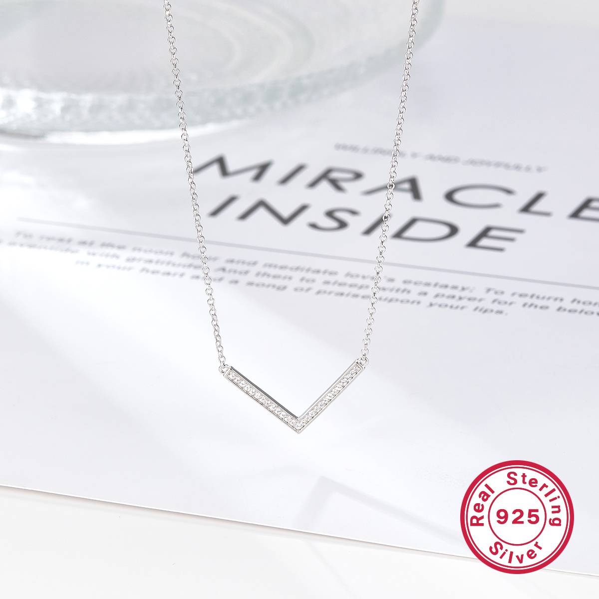 Sterling Silver White Gold Plated Simple Style Shiny V Shape Inlay Zircon Necklace display picture 3