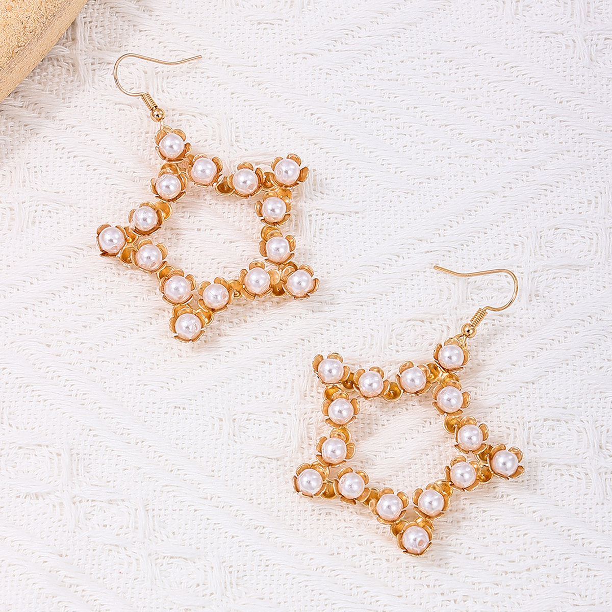 1 Pair Sweet Star Heart Shape Alloy Plastic Drop Earrings display picture 4