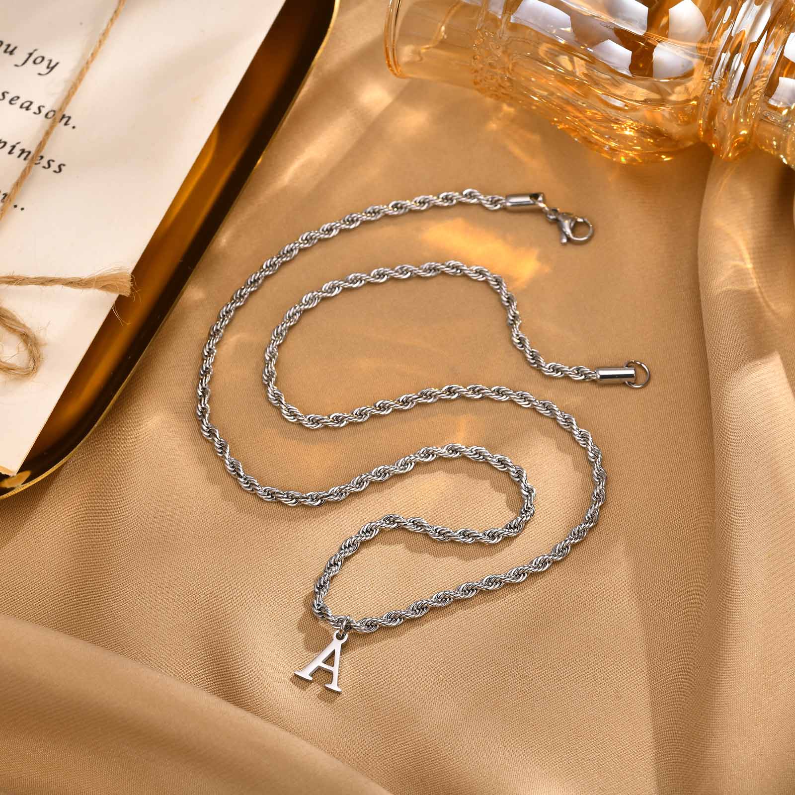 Rostfreier Stahl Vergoldet Einfacher Stil Brief Halskette Mit Anhänger display picture 11