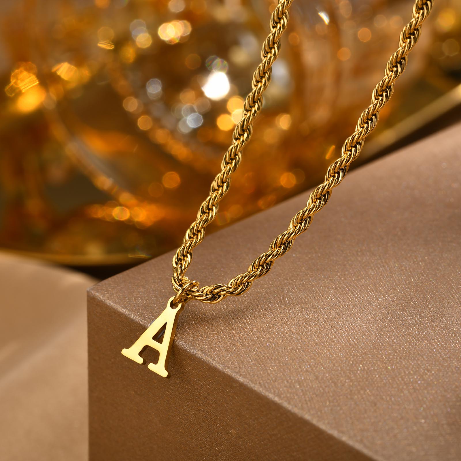 Rostfreier Stahl Vergoldet Einfacher Stil Brief Halskette Mit Anhänger display picture 18