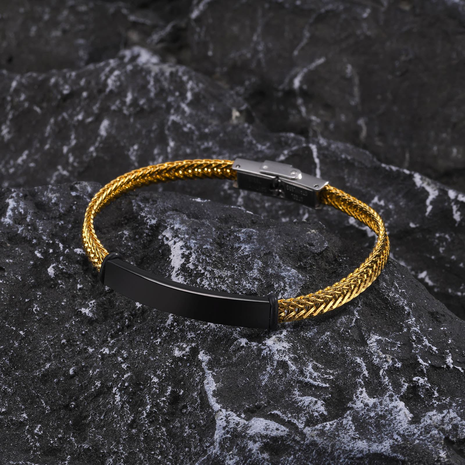 201 Stainless Steel 18K Gold Plated Simple Style Commute Plating Solid Color ID Bracelet display picture 12