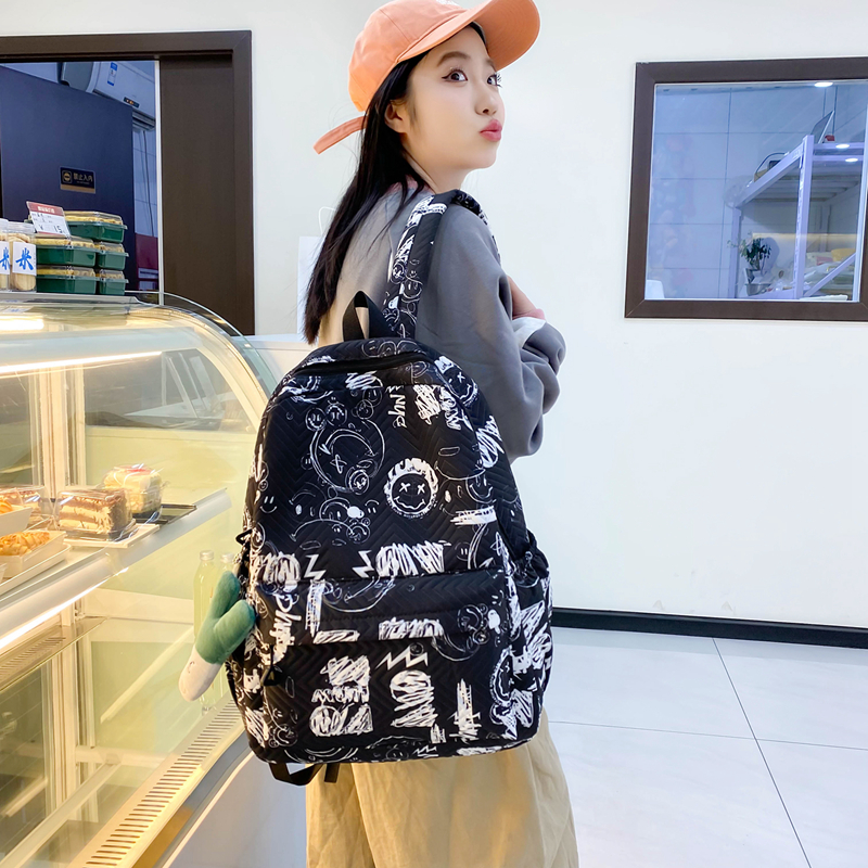 Large Graffiti Casual School Daily School Backpack display picture 2